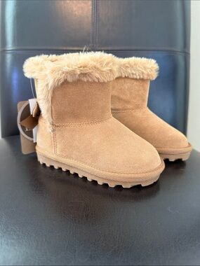 Bearpaw toddler Faux Fur Lined Tan Winter Boots
